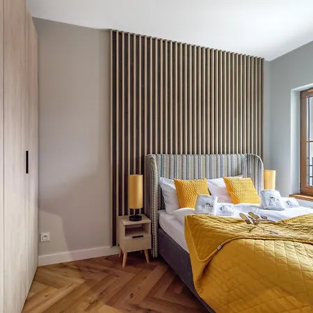 Park C2 Apartment *